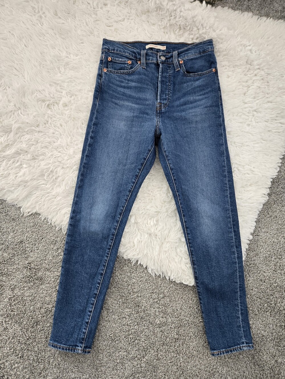 Levi's Wedgie Skinny Jeans Button Fly High Rise. Size 28.